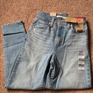 Levi's High-Waisted Straight Leg Jeans - Light Blue